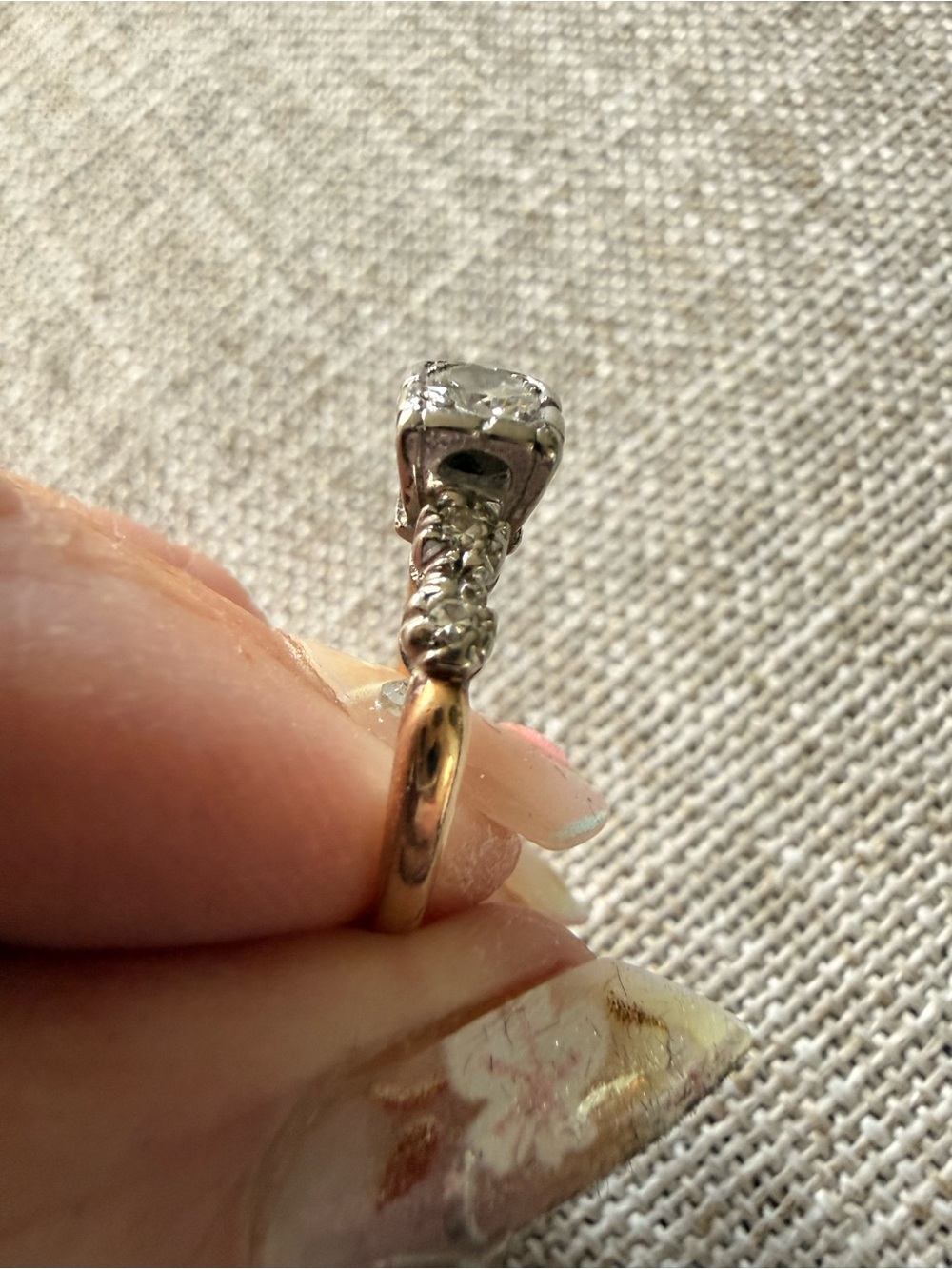 Vintage 14k gold  diamond engagement ring, beautiful - Picture 9 of 10